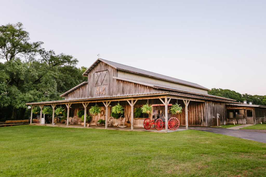 The Farm Gallery - Oak Hollow Farm in Fairhope, AL